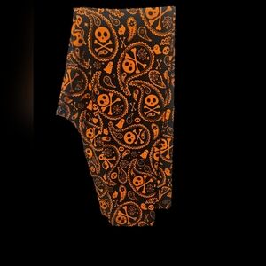 NW/OT Faded Glory Discontinued Paisley Skull and Ghost Leggings Medium
